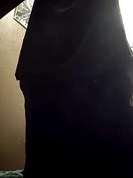 Snapshot of luckilyfound4 chatting on March 18, 5:21 am luckilyfound4 online show from March 18, 5:21 am