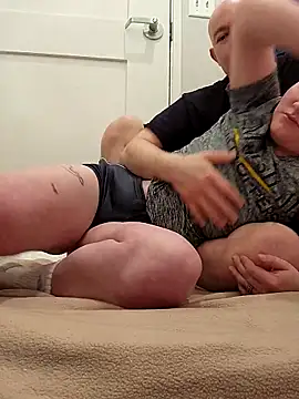 Snapshot of luckilyfound4 chatting on March 29, 11:05 pm luckilyfound4 online show from March 29, 11:05 pm