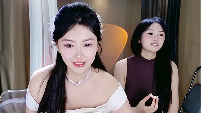 Banana-Milk69 online show from May 17, 1:14 am