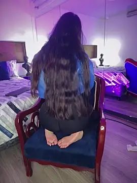 Snapshot of Lunaliaa_ chatting on March 25, 5:35 am Lunaliaa online show from March 25, 5:35 am