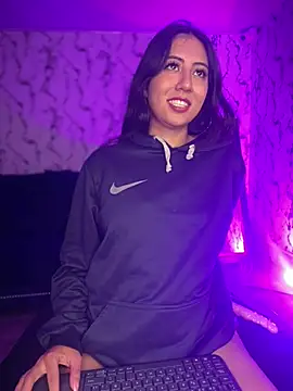 Snapshot of Lunaliaa_ chatting on March 28, 6:02 am Lunaliaa online show from March 28, 6:02 am