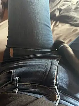 Snapshot of aleexii_s chatting on March 11, 11:16 am aleexii s online show from March 11, 11:16 am