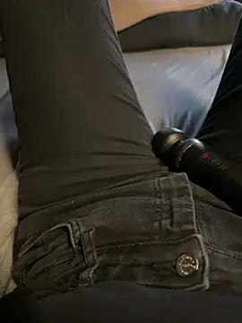 Snapshot of aleexii_s chatting on March 31, 5:24 pm aleexii s online show from March 31, 5:24 pm