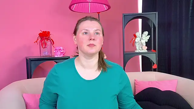 MelodyMoores online show from May 11, 6:30 am