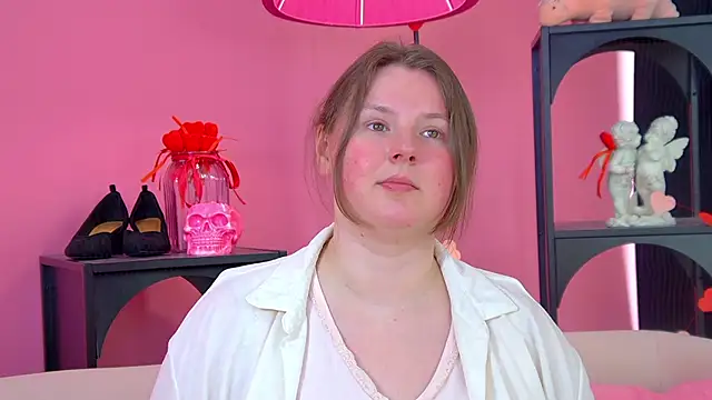 MelodyMoores online show from May 18, 6:52 am
