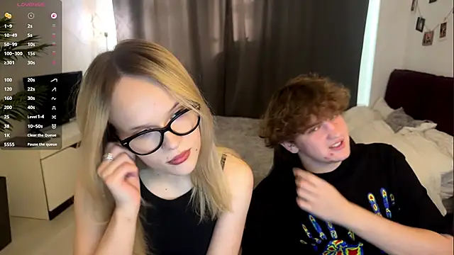 Snapshot of minions2 chatting on March 6, 5:26 am minions2 online show from March 6, 5:26 am