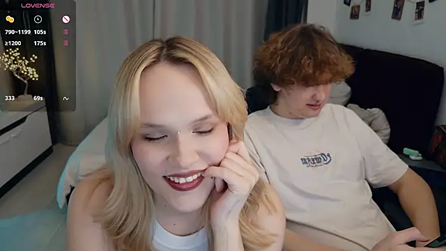 Snapshot of minions2 chatting on April 5, 9:45 pm minions2 online show from April 5, 9:45 pm