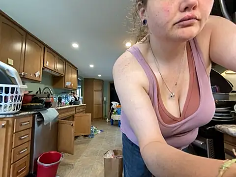 highimmaryjane online show from May 8, 4:45 pm