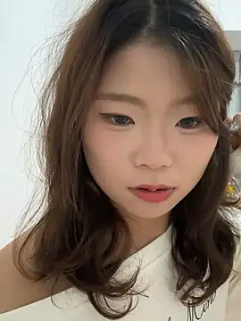 Snapshot of Smallwood_29 chatting on March 17, 5:05 pm Smallwood 29 online show from March 17, 5:05 pm