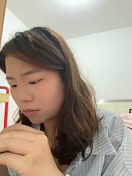 Snapshot of Smallwood_29 chatting on March 31, 1:55 pm Smallwood 29 online show from March 31, 1:55 pm