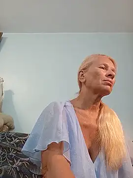 ViktoriaSexi1 online show from June 17, 8:10 pm