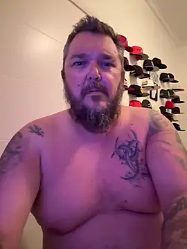 Snapshot of bigbear345k chatting on March 7, 6:21 am bigbear345k online show from March 7, 6:21 am