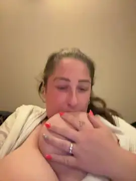 CurvyCatx online show from May 14, 8:48 pm