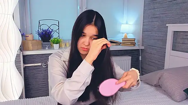 ShawtyCelina online show from March 18, 10:40 am