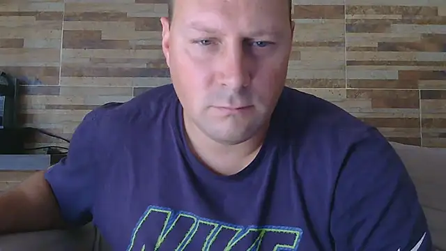 lustonfan online show from April 3, 3:54 pm