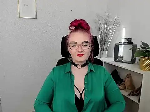 Snapshot of redkissruby chatting on March 10, 1:38 pm redkissruby online show from March 10, 1:38 pm