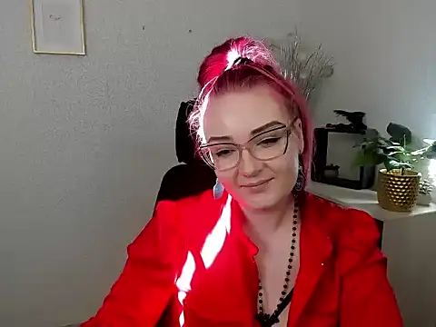 Snapshot of redkissruby chatting on March 12, 1:39 pm redkissruby online show from March 12, 1:39 pm