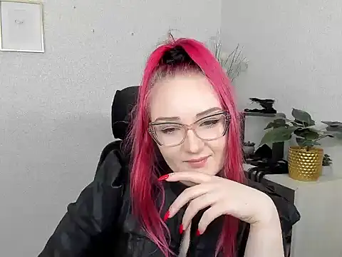 Snapshot of redkissruby chatting on March 17, 1:36 pm redkissruby online show from March 17, 1:36 pm