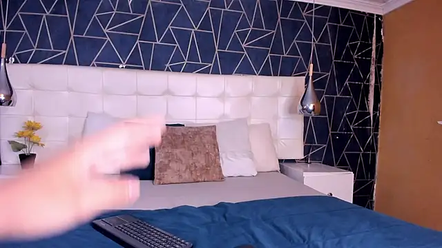 SilvanaFoxx online show from March 14, 7:52 pm