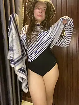 Snapshot of KristieKitty chatting on March 15, 5:08 pm KristieKitty online show from March 15, 5:08 pm