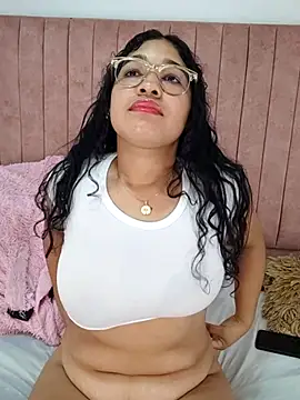 Snapshot of AriaMontes chatting on March 19, 12:20 pm AriaMontes online show from March 19, 12:20 pm