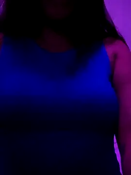 Snapshot of MidnightVelvet23 chatting on March 5, 2:46 pm MidnightVelvet23 online show from March 5, 2:46 pm