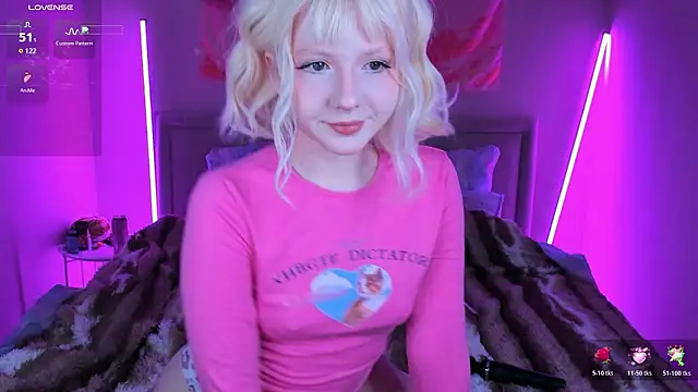 Snapshot of EvaforHIM chatting on March 17, 9:29 pm EvaforHIM online show from March 17, 9:29 pm