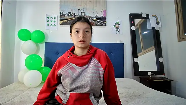 Snapshot of HIMAWARY_SOIN5 chatting on March 20, 1:27 pm HIMAWARY SOIN5 online show from March 20, 1:27 pm