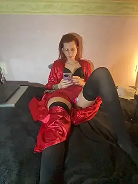 Snapshot of AngelXBuZz chatting on March 27, 8:48 am AngelXBuZz online show from March 27, 8:48 am