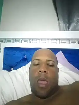 Snapshot of minayarafael chatting on March 12, 3:18 pm minayarafael online show from March 12, 3:18 pm