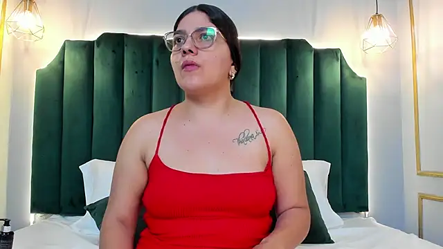 Snapshot of Amara_Divine chatting on March 31, 12:49 pm Amara Divine online show from March 31, 12:49 pm