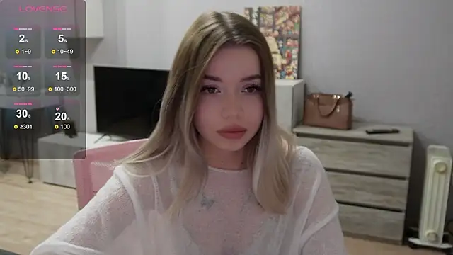 mayyymayyyy online show from March 19, 1:09 am