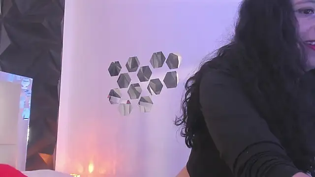 Snapshot of Katijis chatting on March 23, 6:45 pm Katijis online show from March 23, 6:45 pm