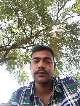 Snapshot of akshat234556 chatting on March 29, 7:52 am akshat234556 online show from March 29, 7:52 am