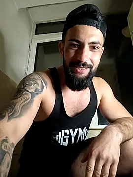 Snapshot of Tommy_Porn_ chatting on April 23, 10:12 pm Tommy Porn online show from April 23, 10:12 pm