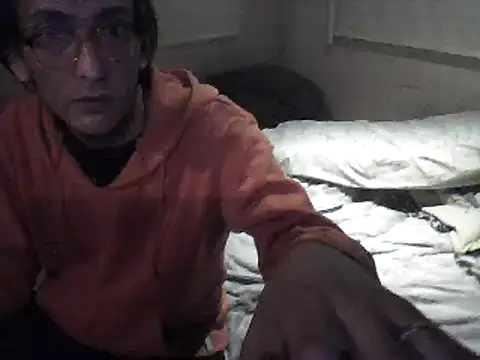 Snapshot of Alcoyanos chatting on April 1, 7:44 pm Alcoyanos online show from April 1, 7:44 pm