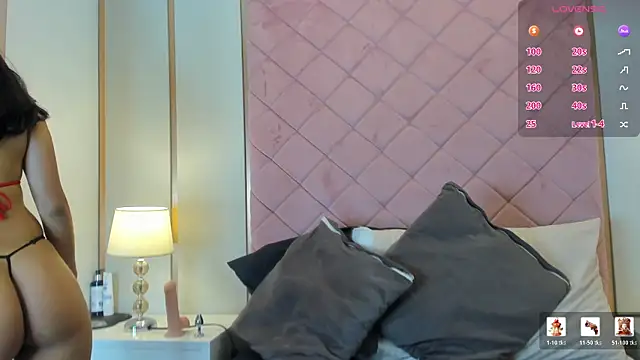 Alexa Jonees online show from July 1, 3:19 am