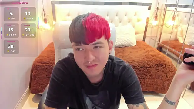 Snapshot of Santiago_morgan chatting on March 17, 10:35 pm Santiago morgan online show from March 17, 10:35 pm