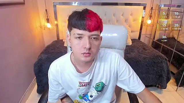 Snapshot of Santiago_morgan chatting on March 24, 10:37 pm Santiago morgan online show from March 24, 10:37 pm