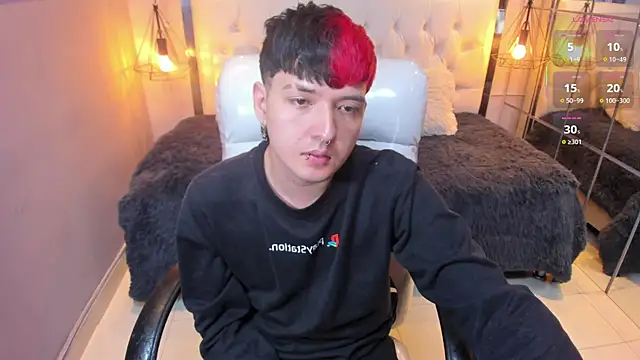 Snapshot of Santiago_morgan chatting on March 25, 10:27 pm Santiago morgan online show from March 25, 10:27 pm