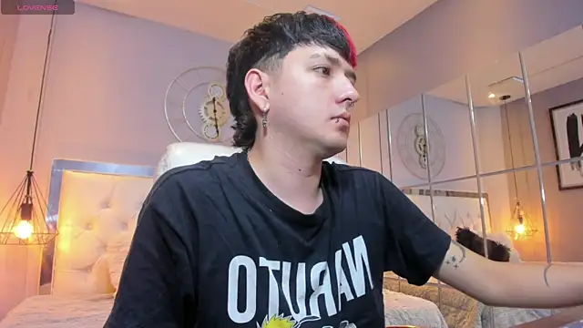 Snapshot of Santiago_morgan chatting on March 30, 10:11 pm Santiago morgan online show from March 30, 10:11 pm