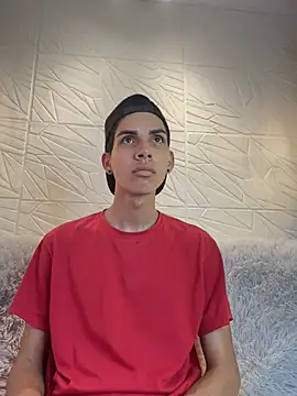 Snapshot of dave_925_ chatting on March 17, 5:27 pm dave 925 online show from March 17, 5:27 pm