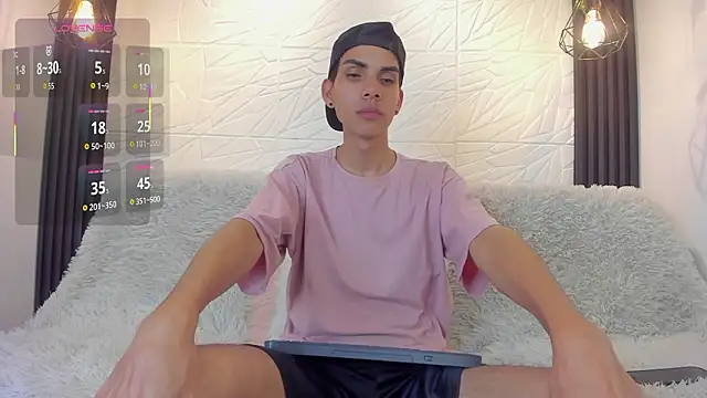 Snapshot of dave_925_ chatting on March 18, 5:49 pm dave 925 online show from March 18, 5:49 pm