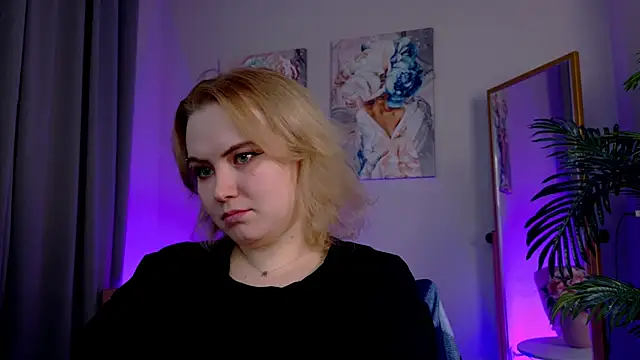 Snapshot of Fiona_Rider chatting on March 23, 9:52 pm Fiona Rider online show from March 23, 9:52 pm