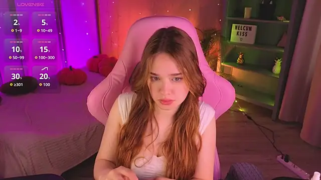 TiffanyVex online show from May 6, 3:28 pm