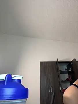 Snapshot of Cristal_Williams chatting on March 18, 12:08 pm Cristal Williams online show from March 18, 12:08 pm