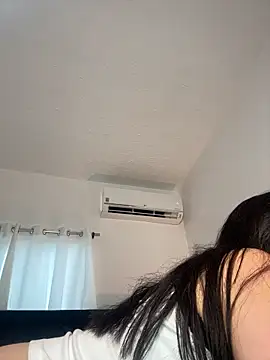 Snapshot of Cristal_Williams chatting on April 4, 12:02 pm Cristal Williams online show from April 4, 12:02 pm