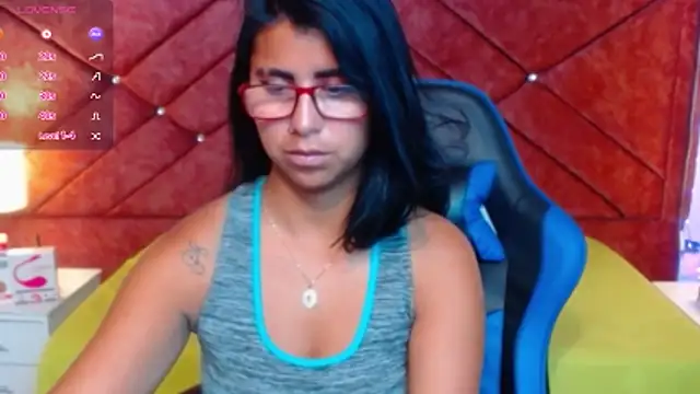 Alisha Gamskar13 online show from May 11, 2:01 pm