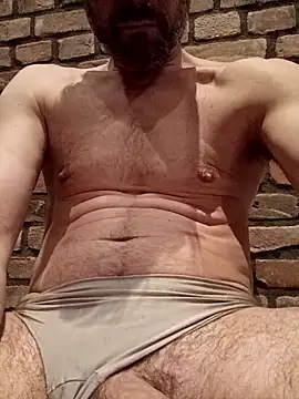 Snapshot of youp8444 chatting on March 5, 11:01 pm youp8444 online show from March 5, 11:01 pm