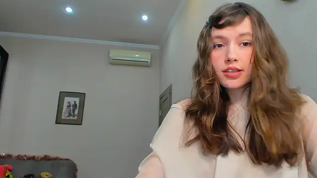 Snapshot of MaryannSofts chatting on March 29, 1:11 pm MaryannSofts online show from March 29, 1:11 pm